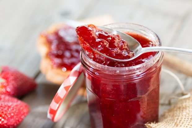 Frozen strawberry jam