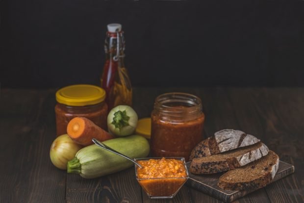 Zucchini sauce for winter