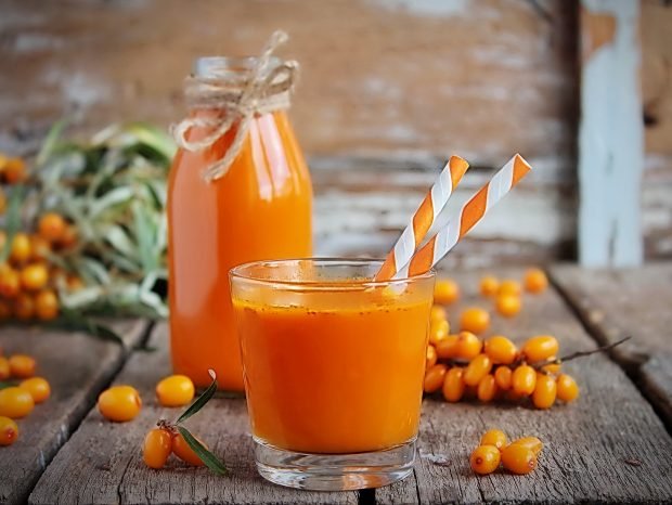 Sea buckthorn juice for winter through a juicer is a simple and delicious recipe, how to cook step by step