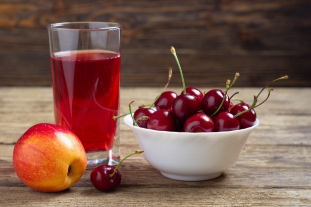 Apple-cherry juice for winter is a simple and delicious recipe, how to cook step by step