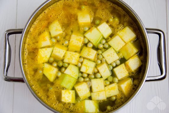 Vegetable soup: photo of recipe preparation, step 3