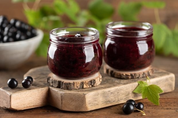 Currant jam with pectin