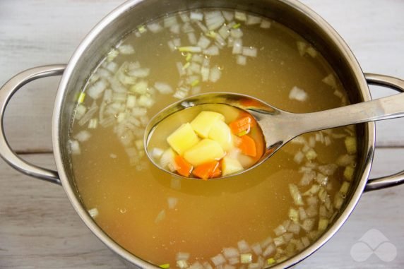 Rabbit broth : photo of recipe preparation, step 4