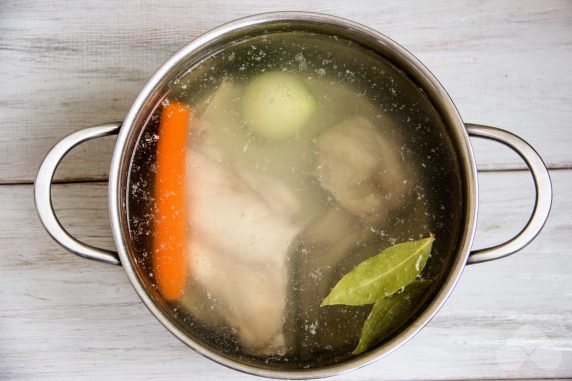 Rabbit broth : photo of recipe preparation, step 2