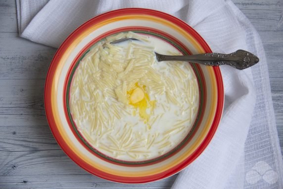 Perfect milk soup with vermicelli: photo of recipe preparation, step 4