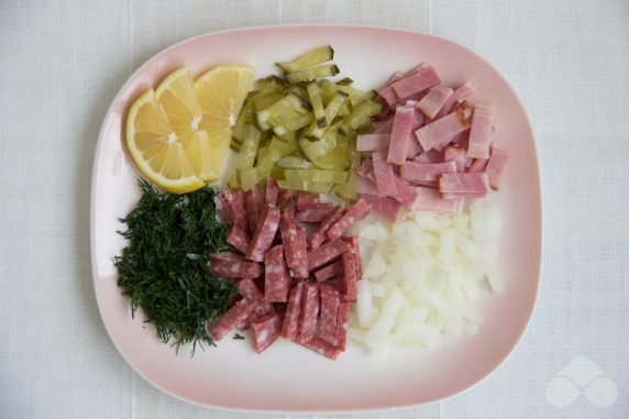 Solyanka with smoked meats: photo of recipe preparation, step 1