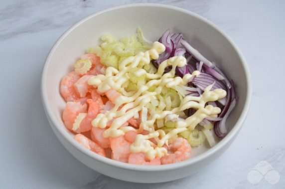 Shrimp and celery salad: photo of recipe preparation, step 5