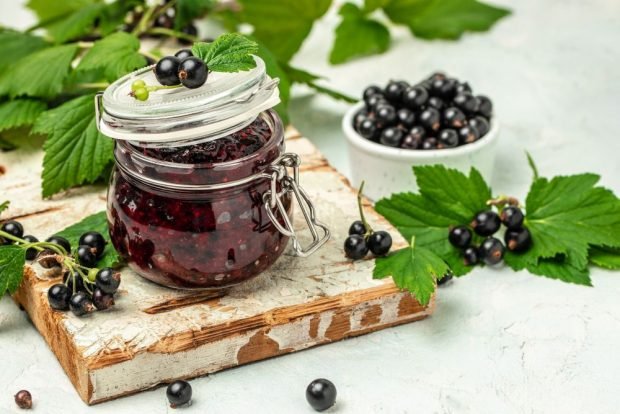 Blackcurrant confiture 