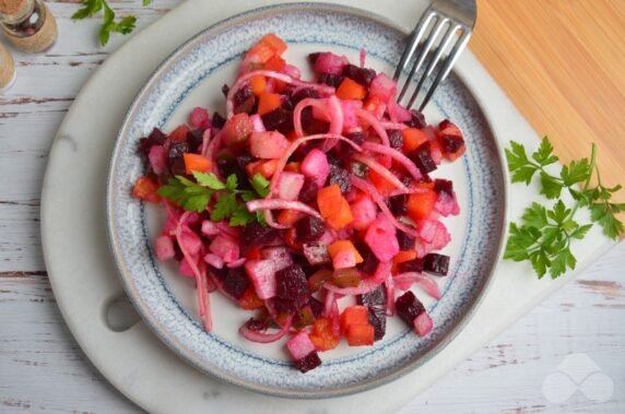 Vinaigrette with pickled onions: photo of recipe preparation, step 6