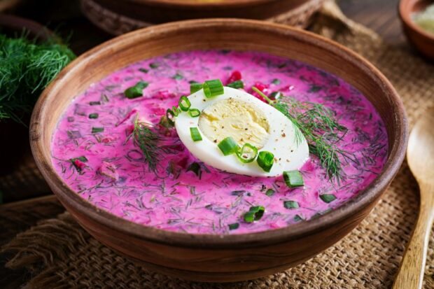 Cold borscht with kvass 