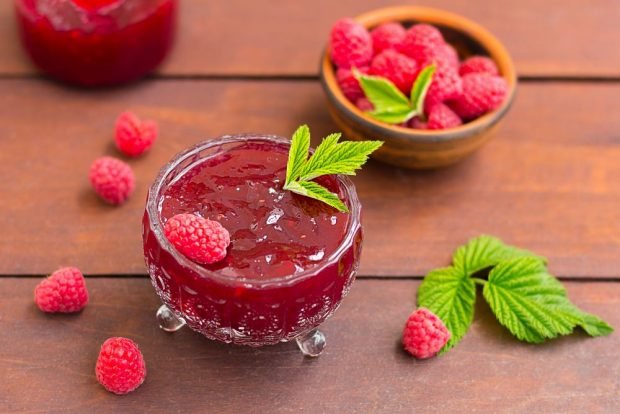 Raspberry seedless jam is a simple and delicious recipe, how to cook step by step