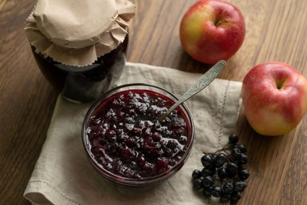 Jam from blackberries with apples is a simple and delicious recipe, how to cook step by step