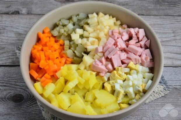 Olivier with boiled sausage and apples: photo of recipe preparation, step 1