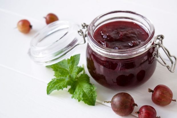 Gooseberry jam without seeds