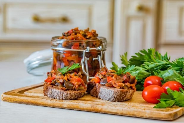 Three eggplant salad for winter 