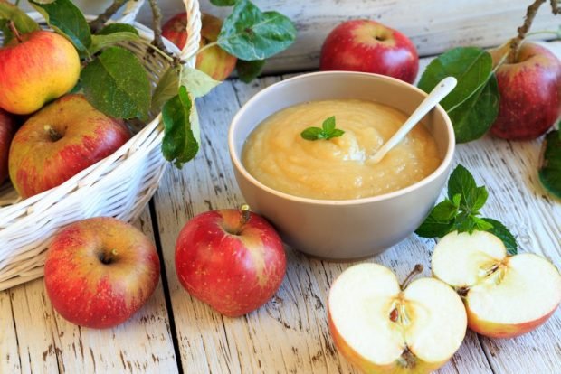 Apple puree for winter is a simple and delicious recipe, how to cook step by step