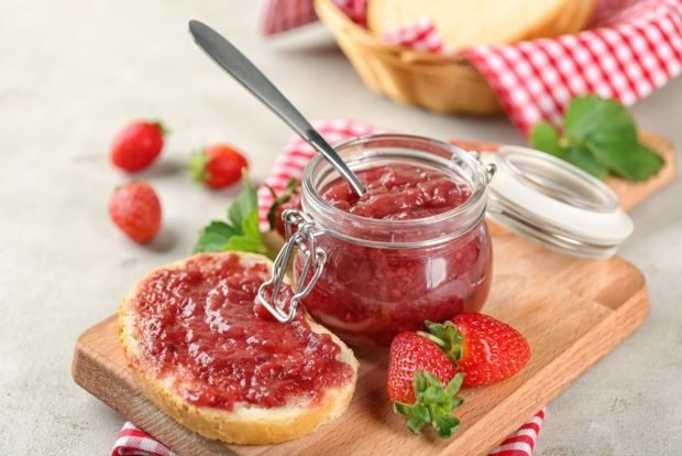 Strawberry jam 