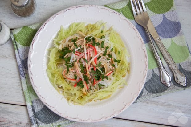 Asian crab salad with cucumbers and parsley