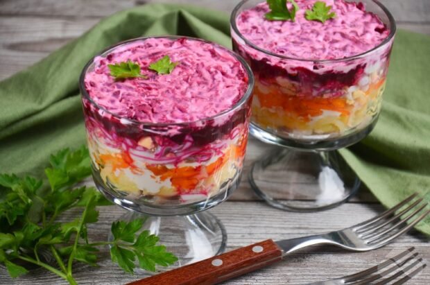 Herring under a fur coat with pickled beetroot