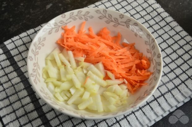 Tomato dressing for winter in a slow cooker: photo of recipe preparation, step 2