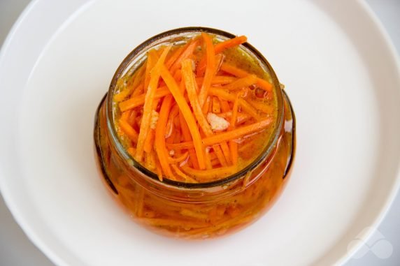 Spicy carrot salad for winter: photo of recipe preparation, step 4