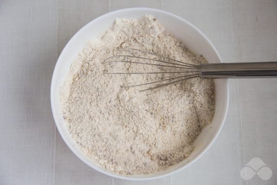 Carrot cake: photo of recipe preparation, step 3