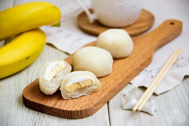 Mochi with banana – a simple and delicious recipe with photos (step by step)