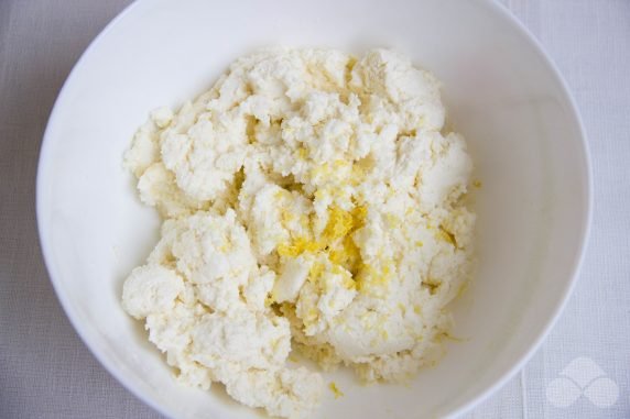 Lemon cheesecakes: photo of recipe preparation, step 2