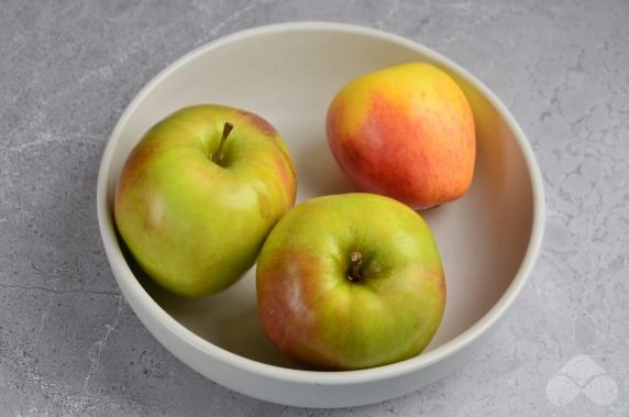 Apples baked with berries and honey: photo of recipe preparation, step 1